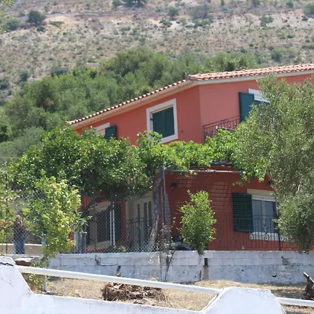 Philip's Summerhouse Дом отдыха *