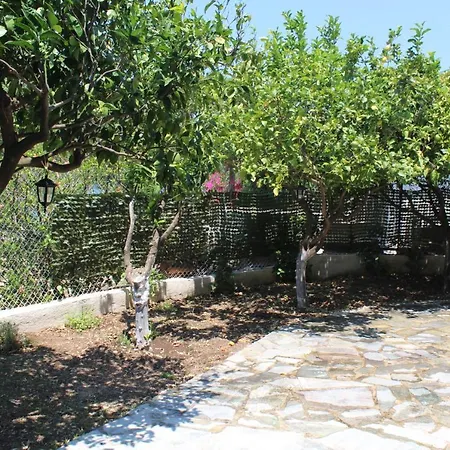 Philip's Summerhouse Kontogourata