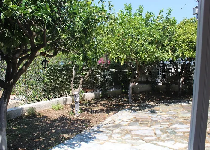 Philip's Summerhouse Kontogourata