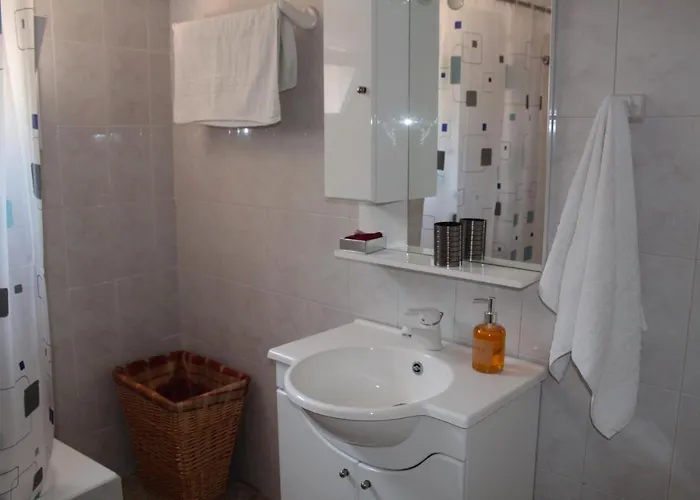 Philip's Summerhouse * Kontogourata