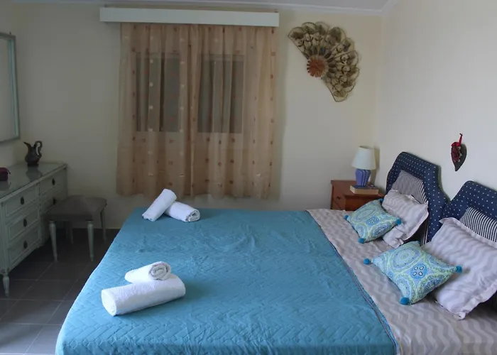 Philip's Summerhouse Kontogourata