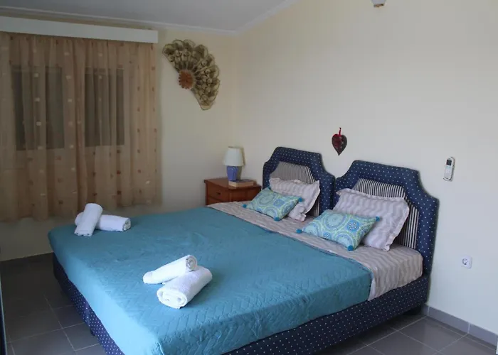 Philip's Summerhouse Kontogourata