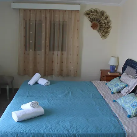 Philip's Summerhouse Kontogourata