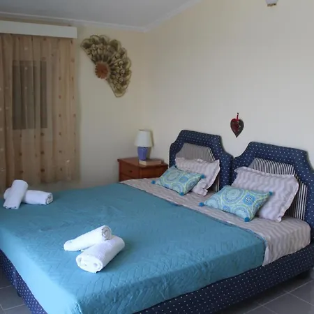 Philip's Summerhouse Kontogourata