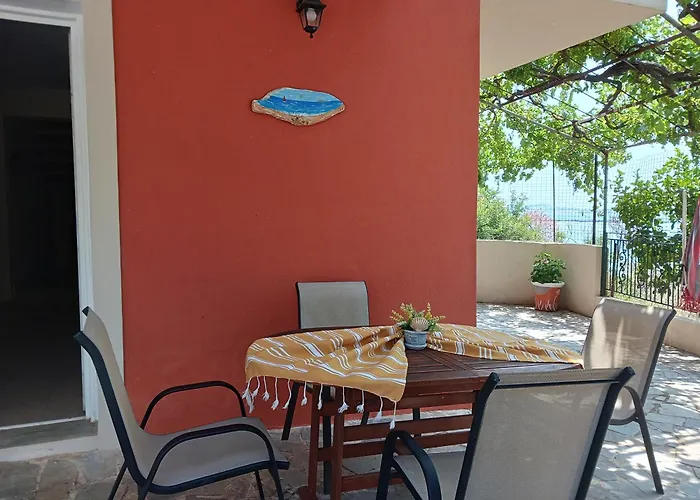 Philip's Summerhouse 펜션 Kontogourata