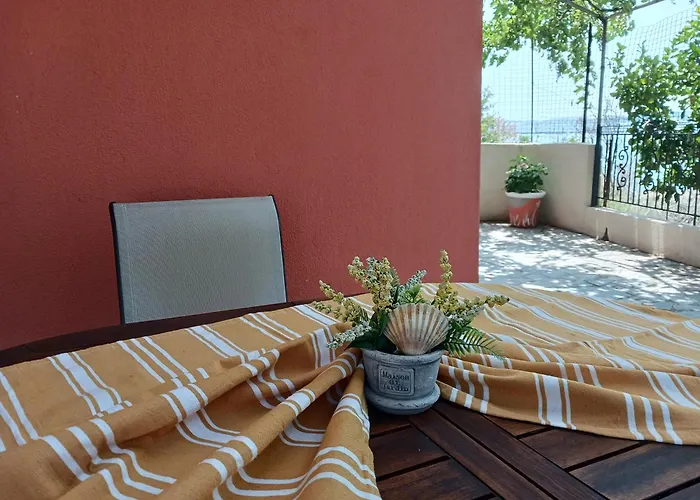 Philip's Summerhouse *